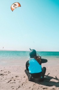 Pilotage de l'aile de kitesurf