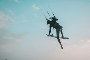 One foot kitesurf